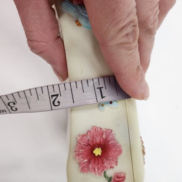 Vintage 3D Floral and Angel Ceramic Musical Jewelry Box Wind Beneath my Wings - Picture 12 of 12